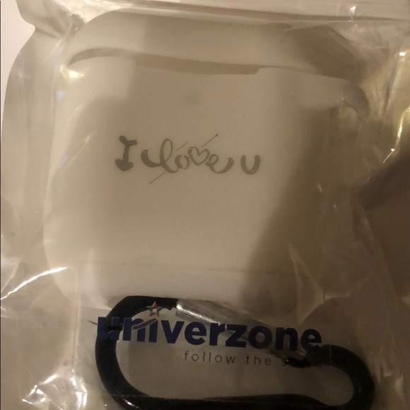 I Love You Airpods case - Picture 3 of 3